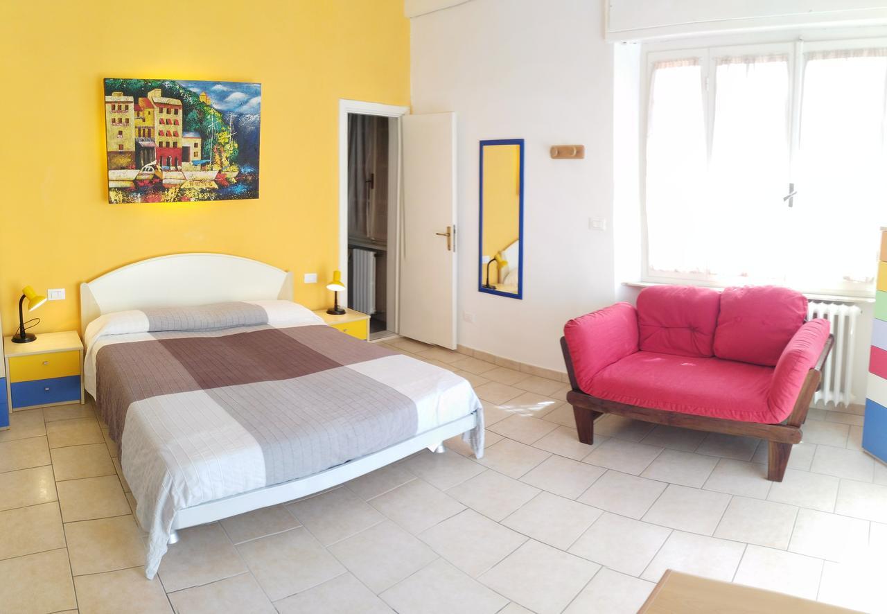 Residence Hotel Vittoria Tirrenia Buitenkant foto
