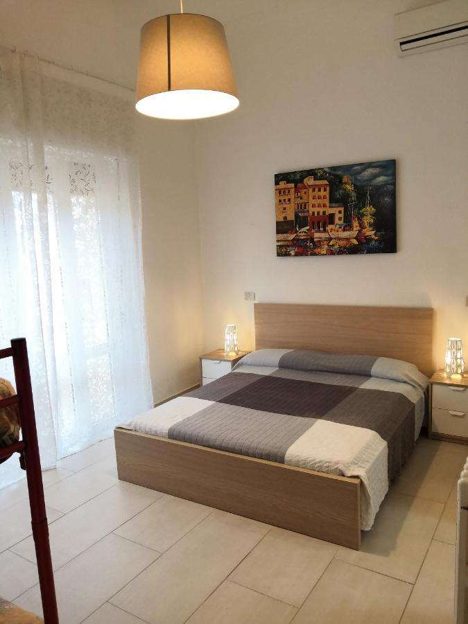 Residence Hotel Vittoria Tirrenia Buitenkant foto