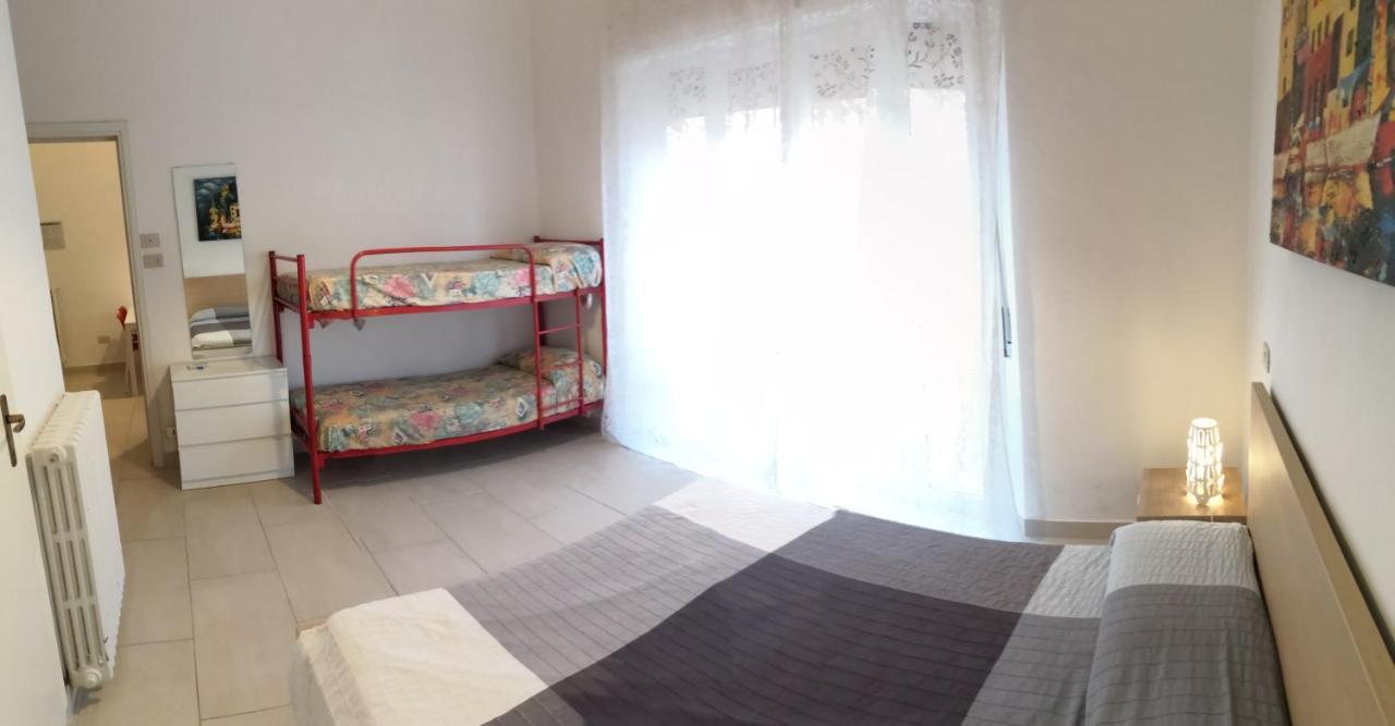 Residence Hotel Vittoria Tirrenia Buitenkant foto