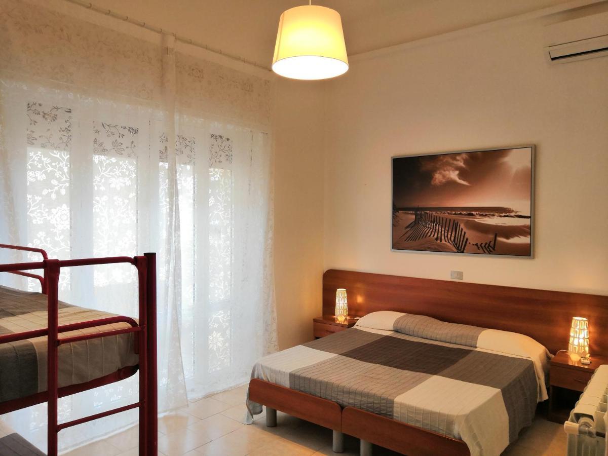 Residence Hotel Vittoria Tirrenia Buitenkant foto